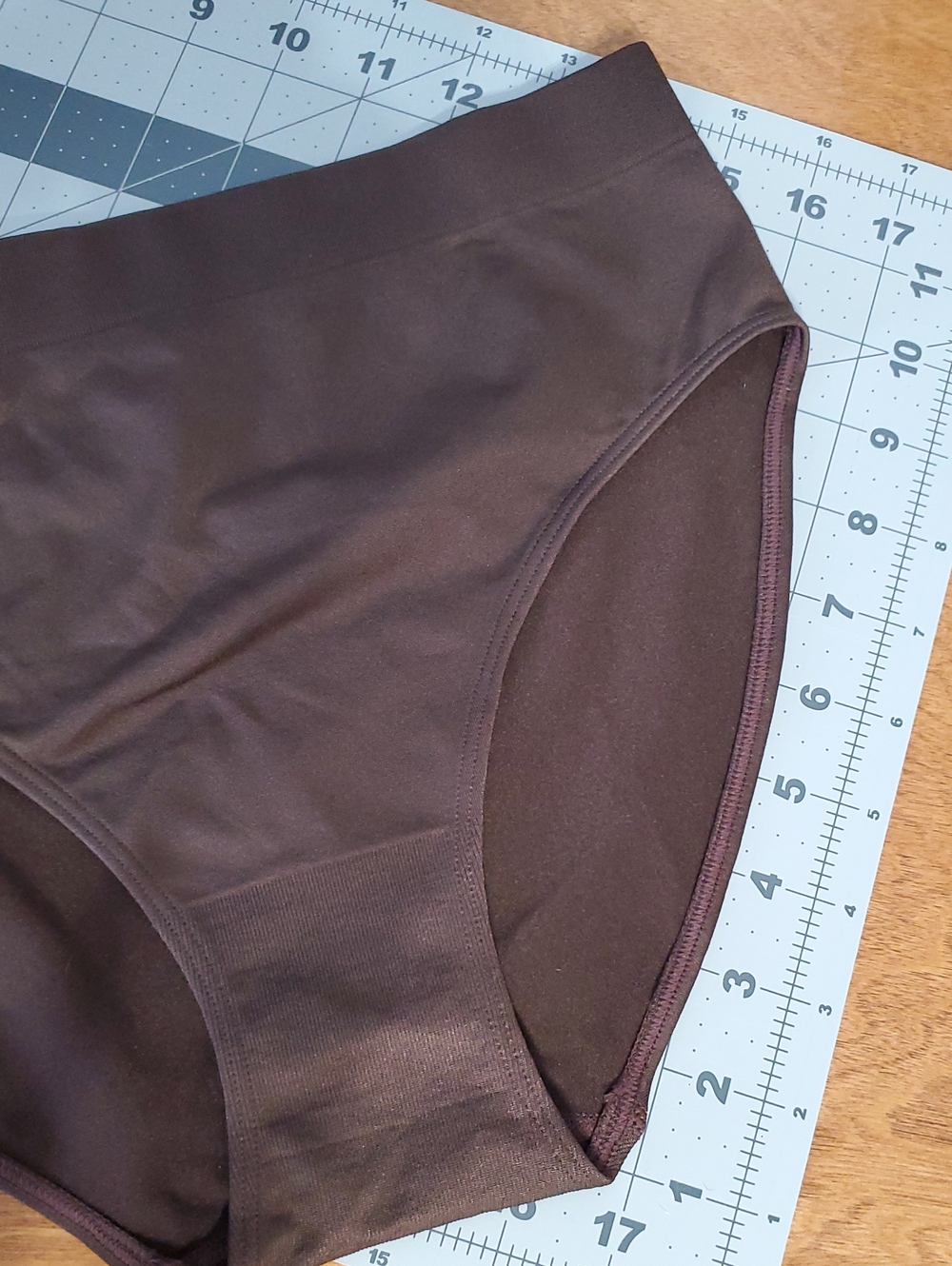 Quince 6pk Smoothing Comfort High-Waisted Brief Seamless Panty Cocoa Brown L - Picture 6 of 11